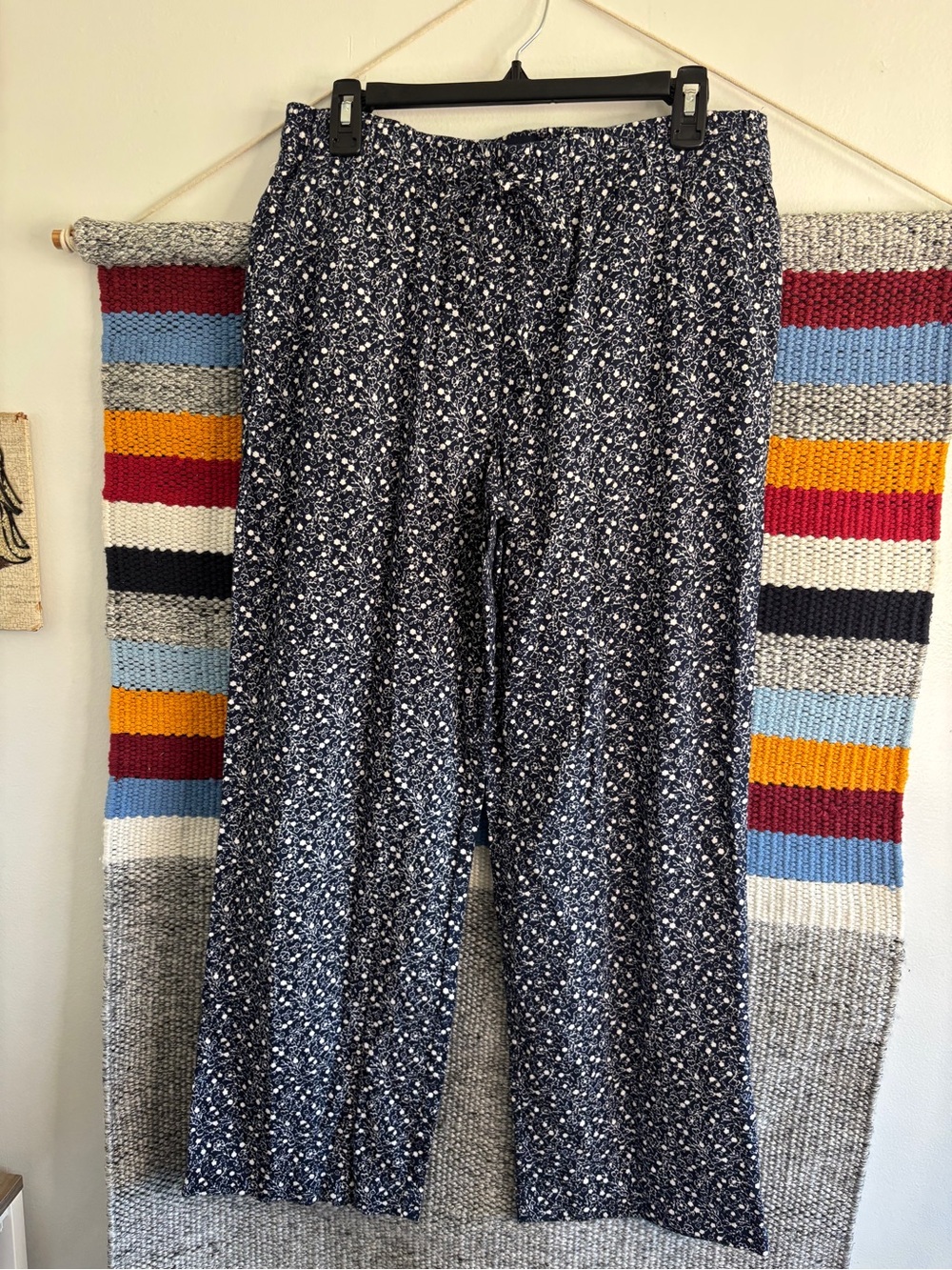 NWT GAP Navy and White Floral Pants